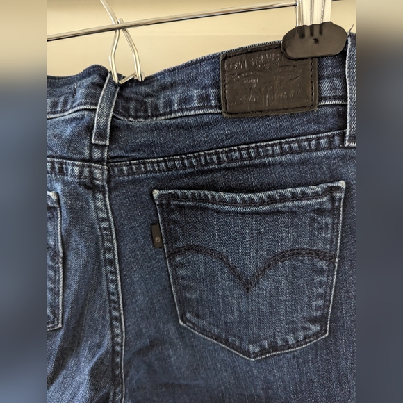 Levi's Dark Blue Jeans - Picture 2 of 5